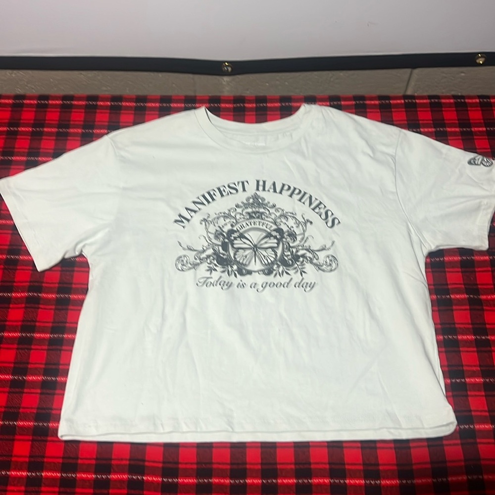 Gently used vintage T-shirt crop top